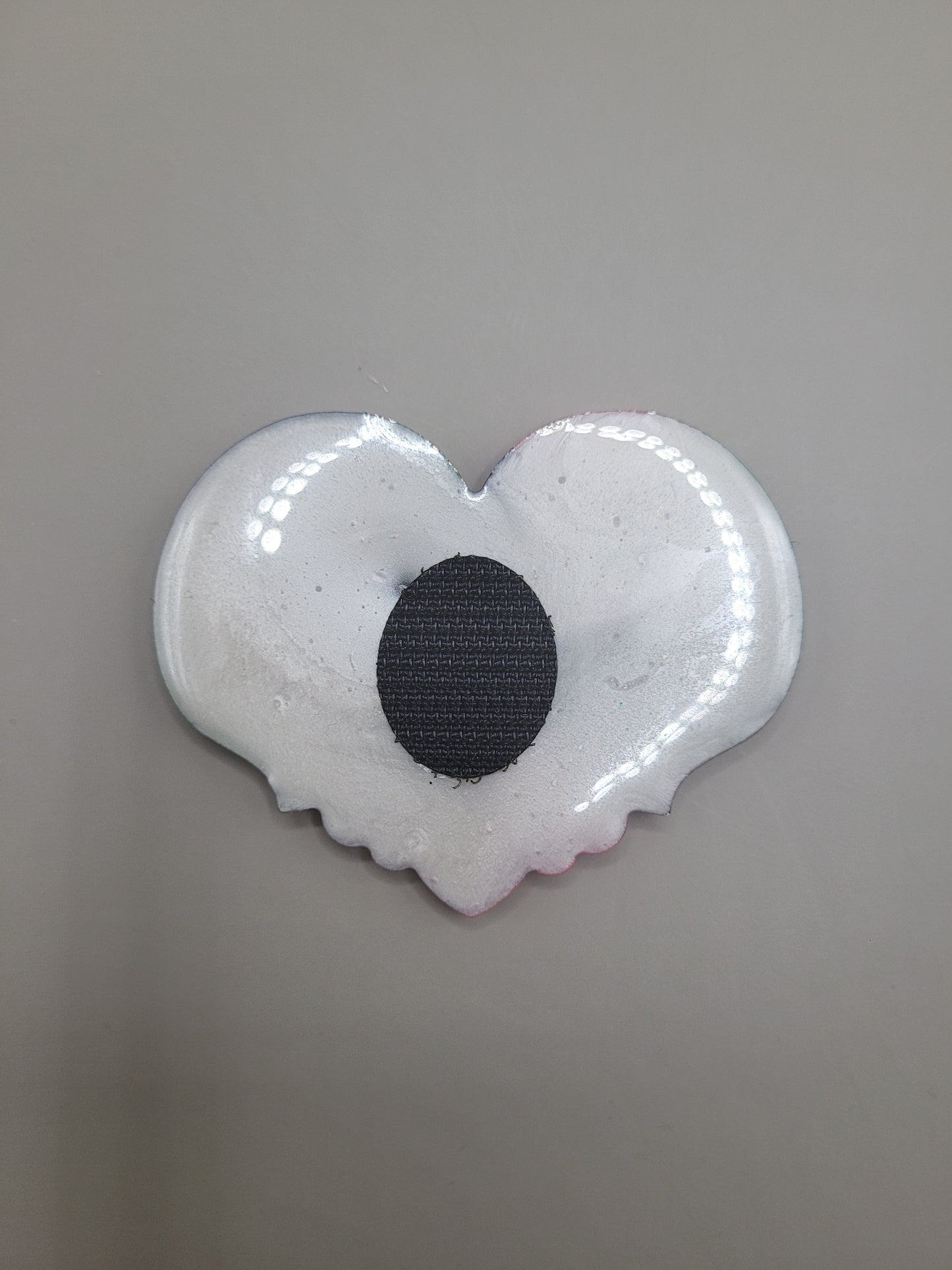 Skeleton Heart Badge Face