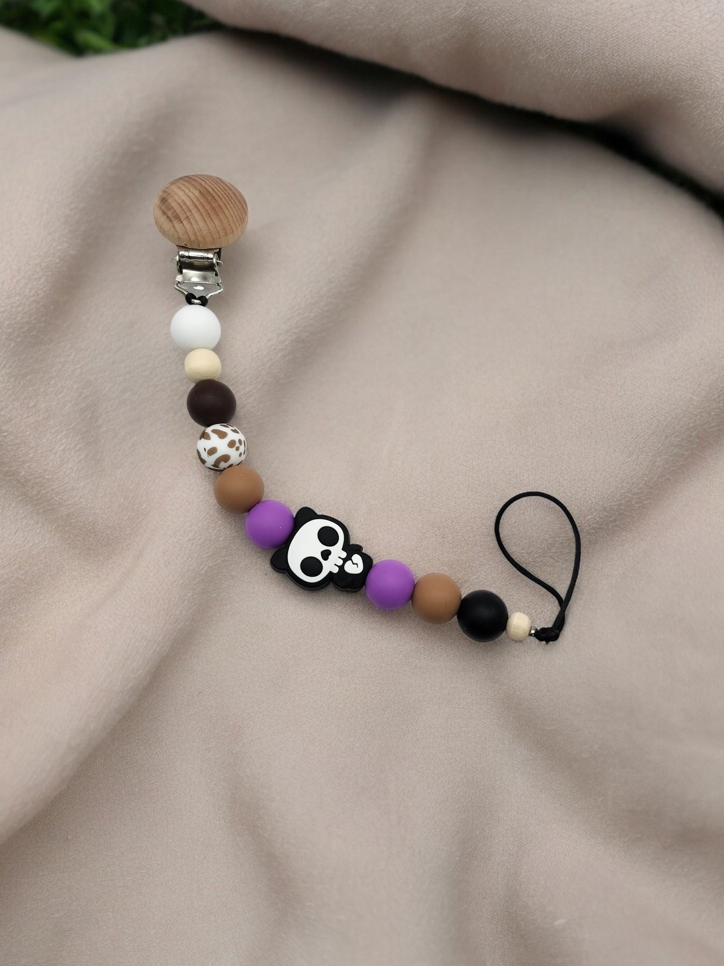 Focal Bead Pacifier Clip