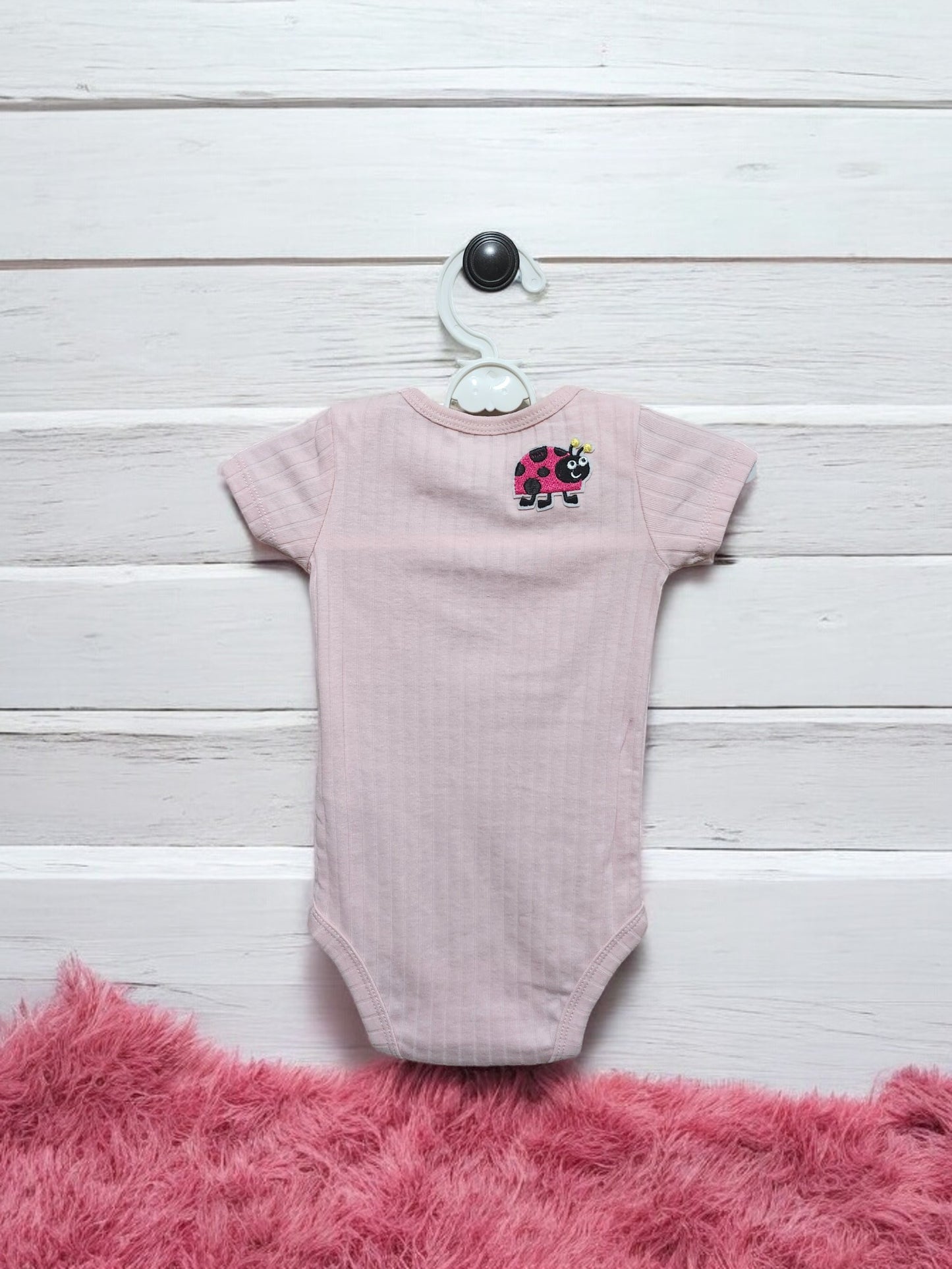 PINK Onzie