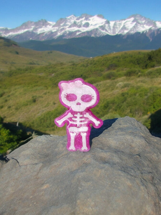 Skeleton Girl
